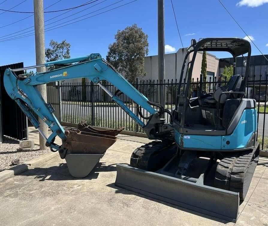 Airman AX40U-4 Mini Excavator Weight