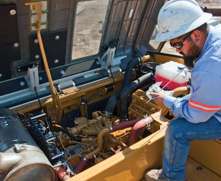 CAT 329E L and LN Service Refill Capacities