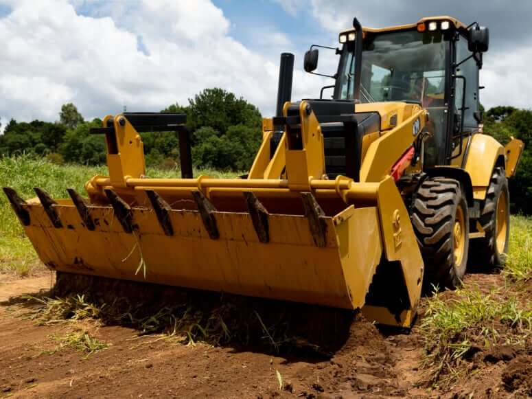 CAT 420 Loader with Multipurpose Bucket
