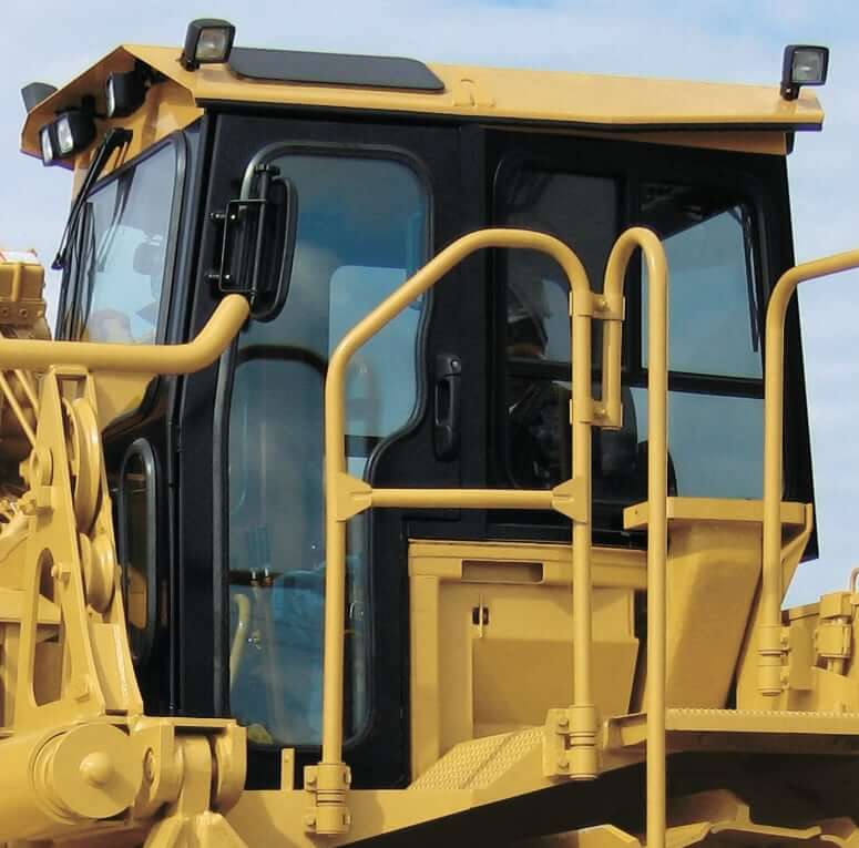 CAT 583T Pipe Layer Cab