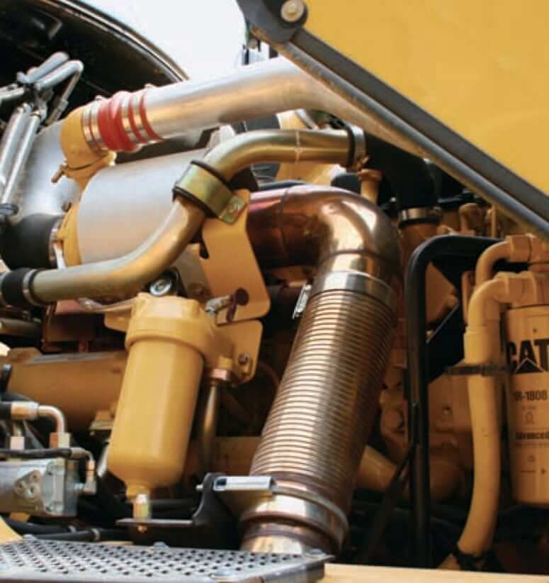 CAT 735 Service Refill Capacities