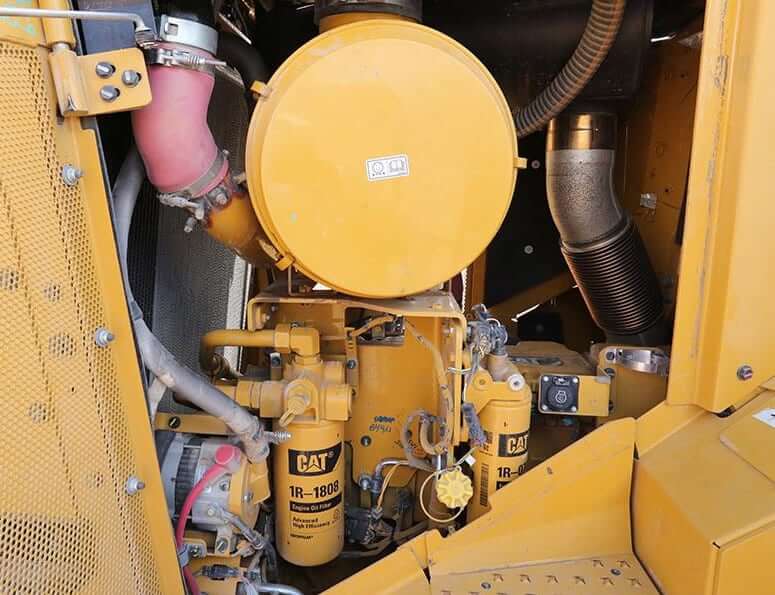 CAT D9 Dozer Service Refill Capacities