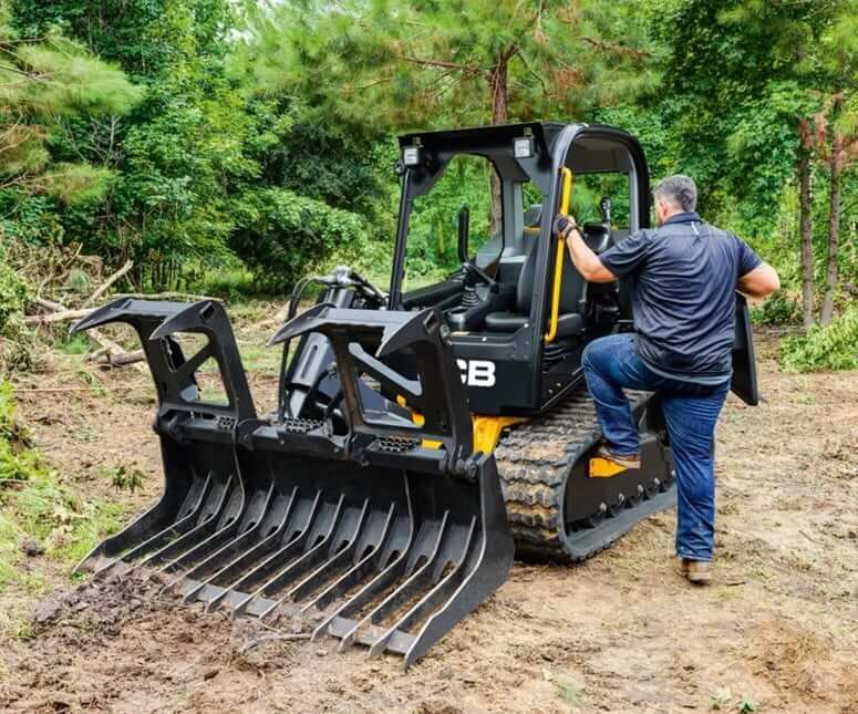 JCB 270T Compact Track Loader with Brush Grapple Attachment