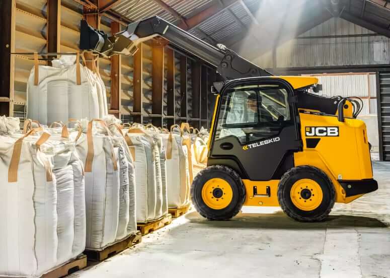 JCB 3TS-8W Teleskid Skid Steer Loader Weight
