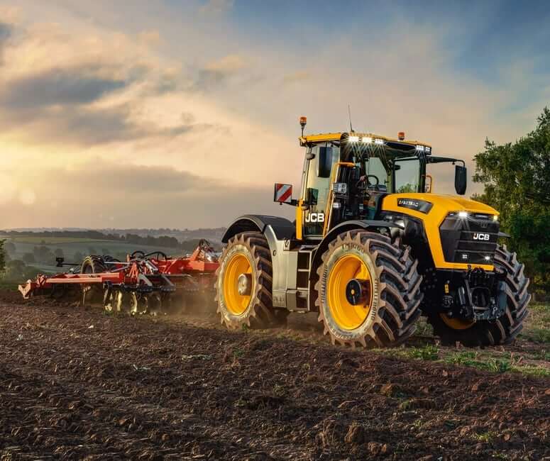 JCB New Fastrac 6000 Series Tractors for 2026