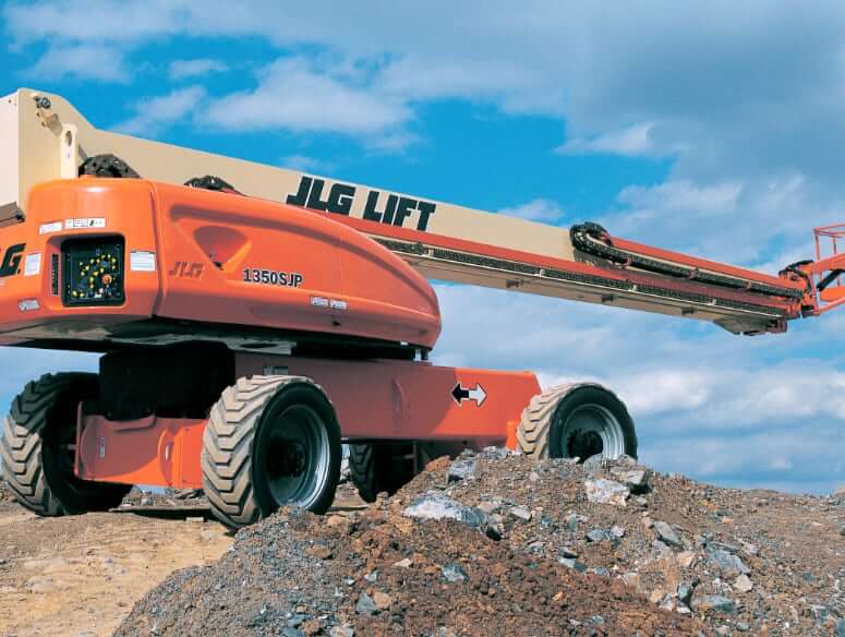 JLG 1350SJP Boom Lift Chassis Specs