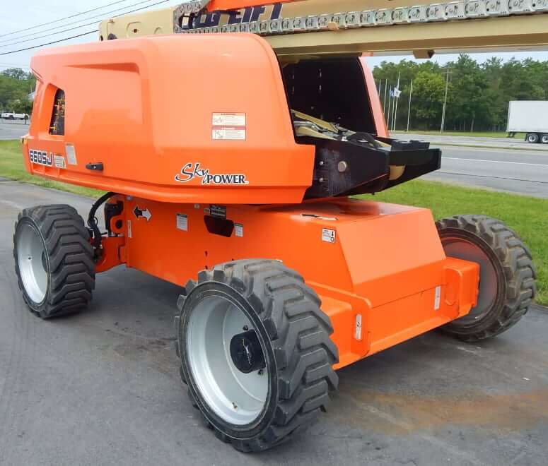 JLG 660SJ Boom Lift Chassis Specs