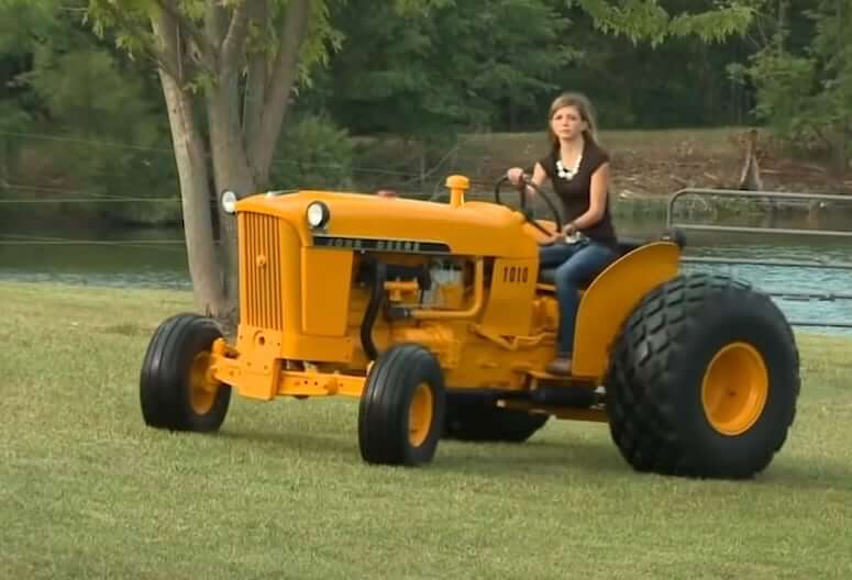 John Deere 1010W Wheel Industrial Tractor