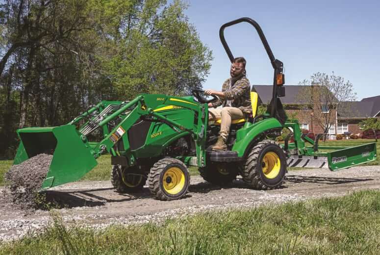 John Deere 1023E Tractor Specs