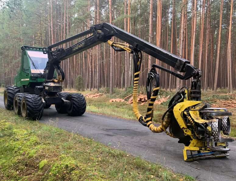 John Deere 1070D Harvester Dimensions and Weight