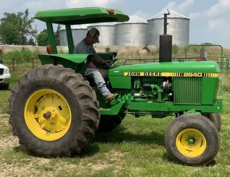 John Deere 2640 Utility Tractor Dimensions