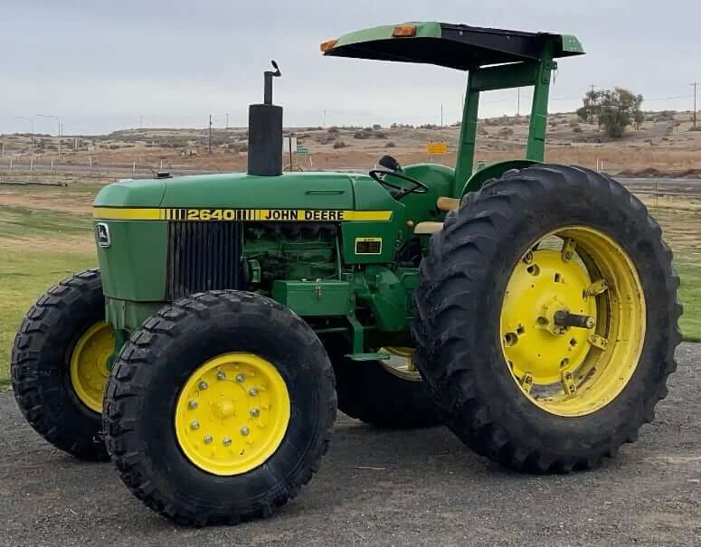 John Deere 2640 Utility Tractor Weight