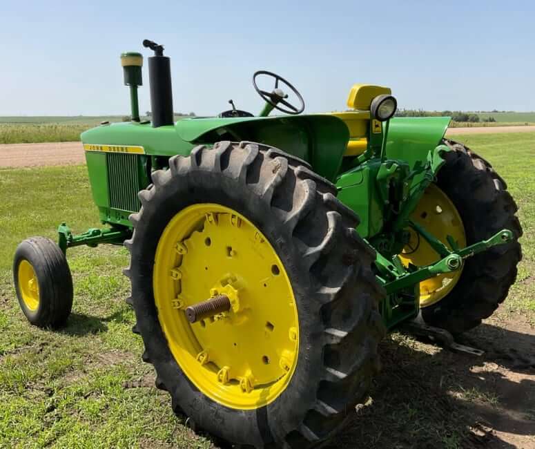 John Deere 3020 Service Refill Capacities