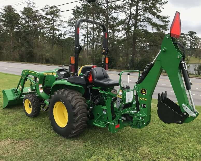 John Deere 3032E Tractor with 370B Backhoe
