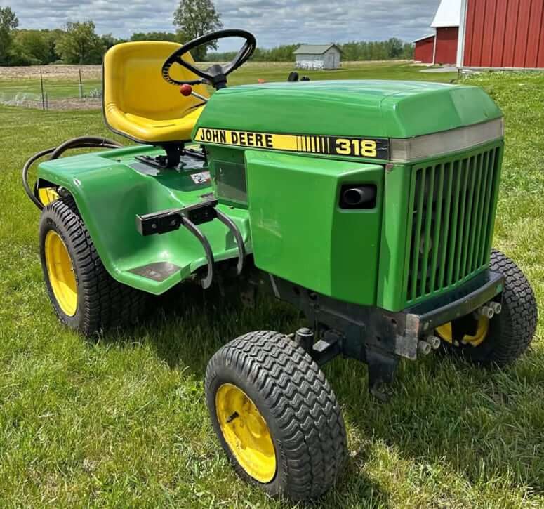 John Deere 318 Tractor Specs