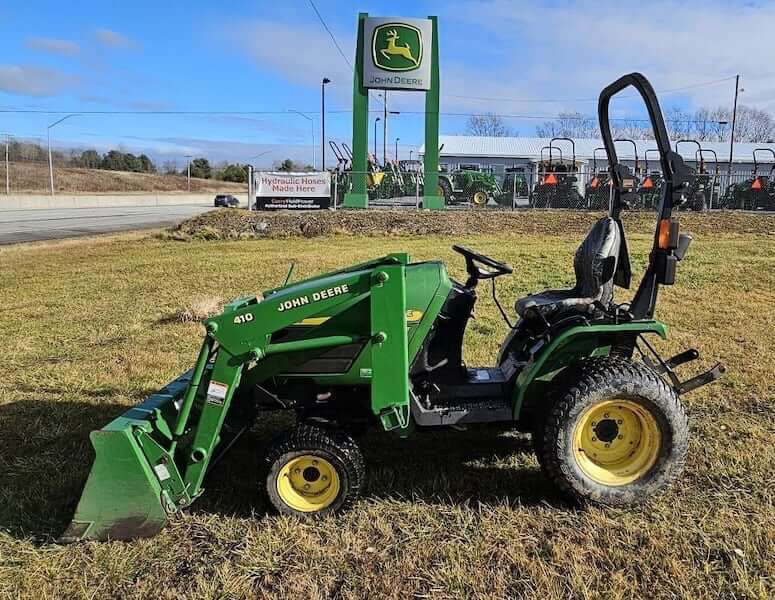 John Deere 4010 Compact Utility Tractor