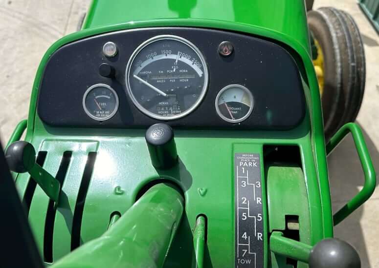 John Deere 4010 Row-Crop Tractor Dashboard