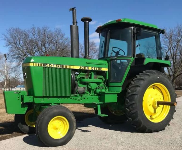 John Deere 4440 Tractor (Row-Crop / Hi-Crop) Specs, Horsepower, Weight ...