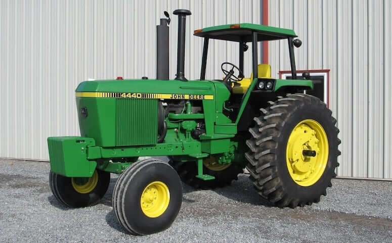 John Deere 4440 Specs