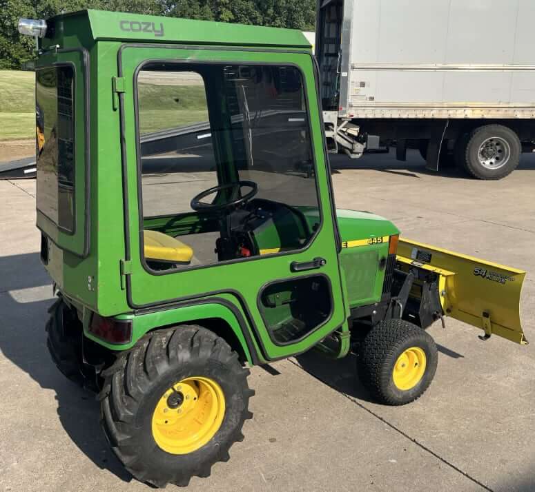 John Deere 445 Lawn Tractor with Cab and Blade