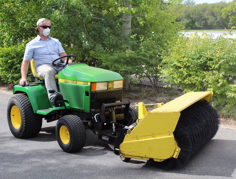 John Deere 445 Sweeper