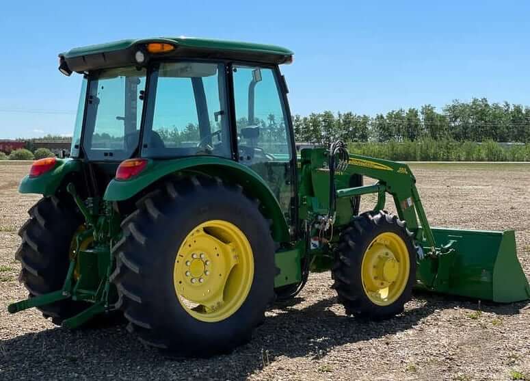 John Deere 5075E Cab Tractor (2013 - 2014) Dimensions