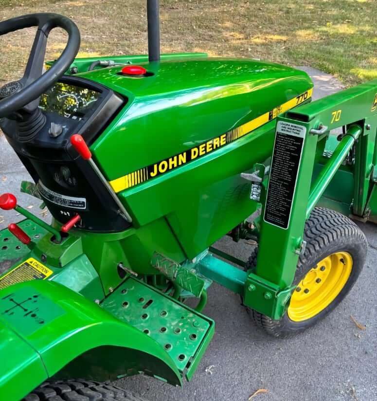 John Deere 770 Compact Utility Tractor Weight and Dimensions