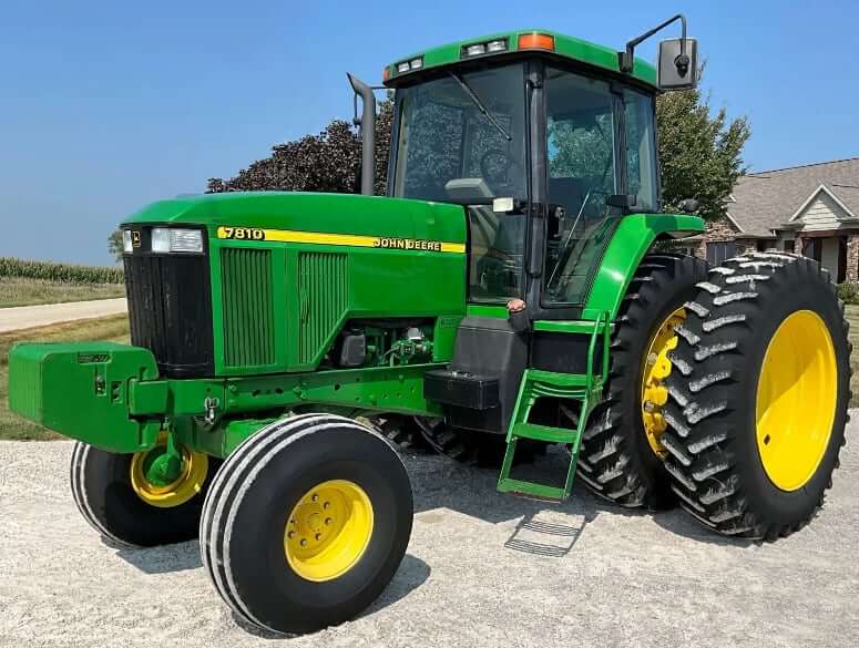 John Deere 7810 2WD Tractor with Dual Rear Tires