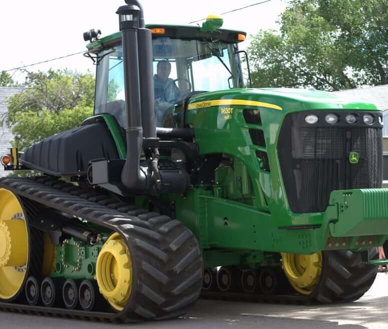 John Deere 9630T Crawler Tractor Weight and Capacity