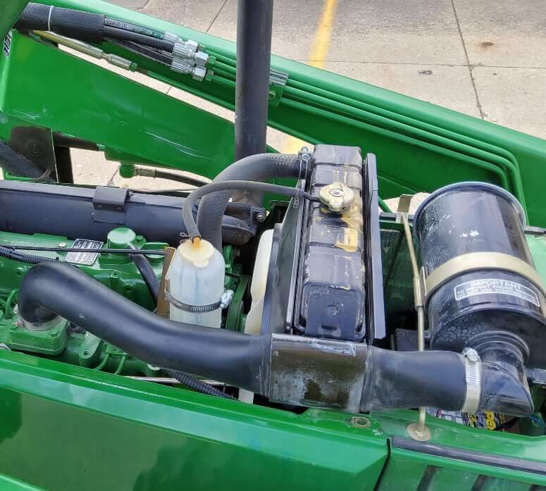 John Deere 970 Service Refill Capacities