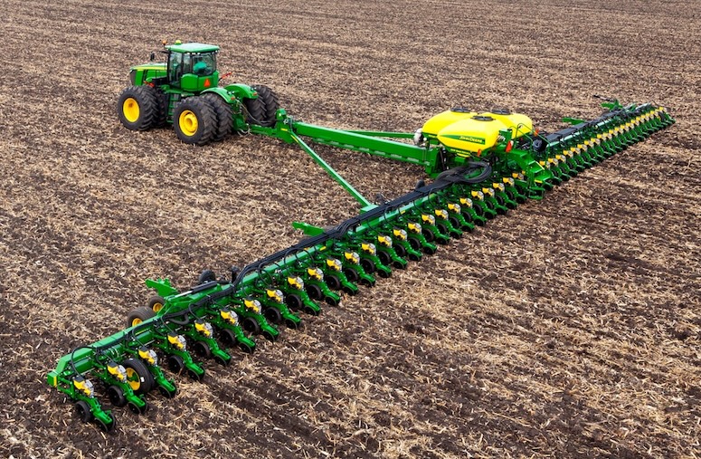 John Deere DB120 - World's Largest Planter