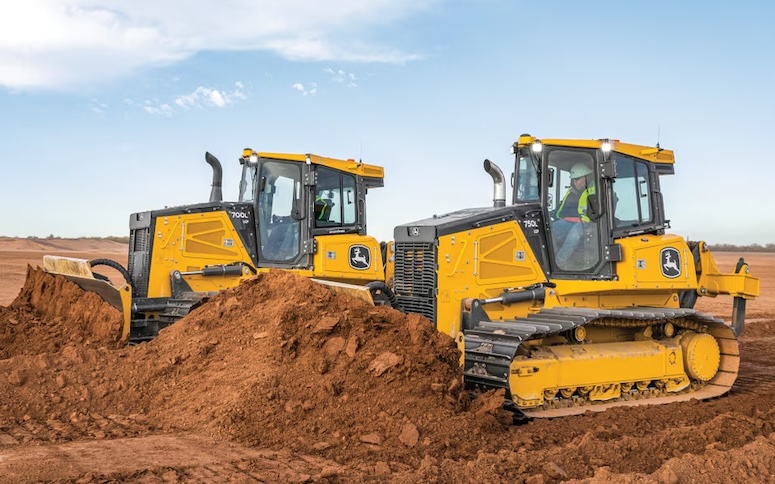 Mid-Size John Deere Dozers Specs & Sizes