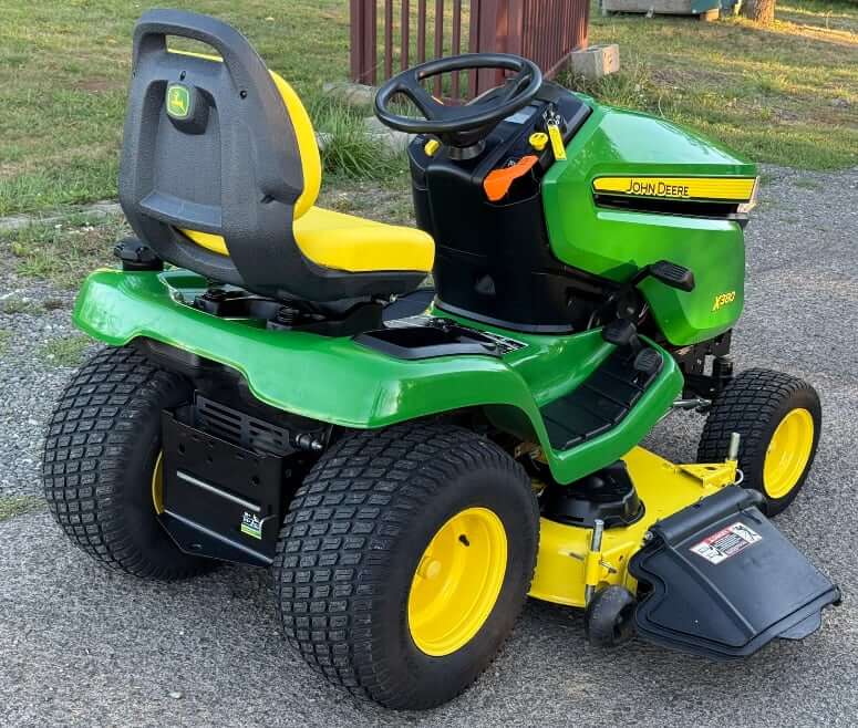 John Deere X380 Tractor Tires and Dimensions