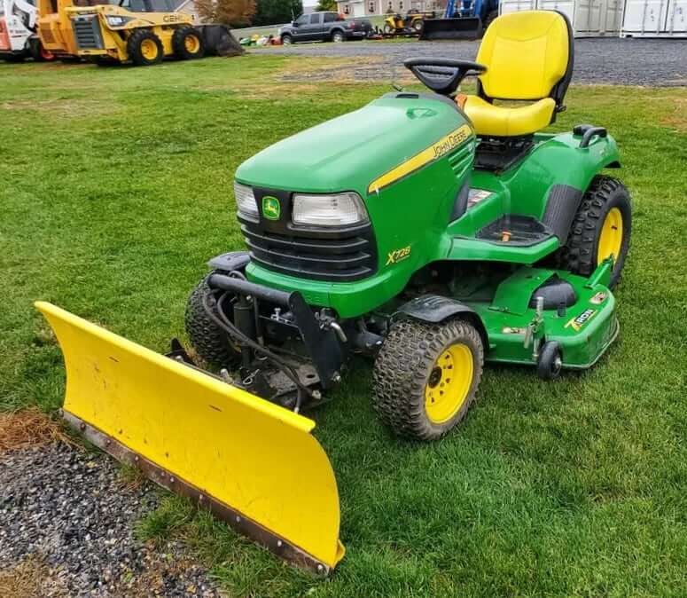 John Deere X728 Tractor Attachments
