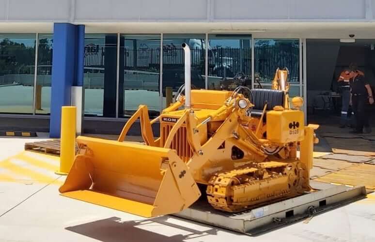 Komatsu D10S-1 Crawler Loader Dimensions and Working Range