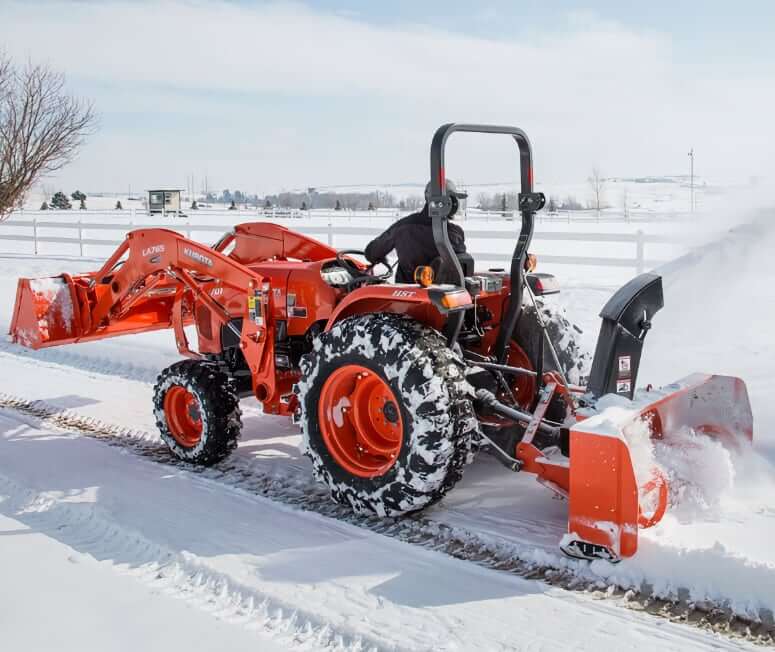 Kubota L4701 Tractor with Snowblower Attachment