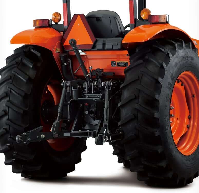 Kubota M7060 Tractor Rear PTO and 3 Point Hitch