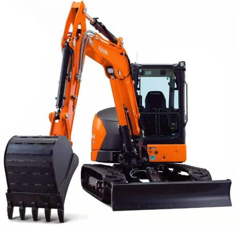 Kubota U55-4 Raupenbagger, lockert das Gestein im Graben welches dann mit dem Saugrohr vom LKW