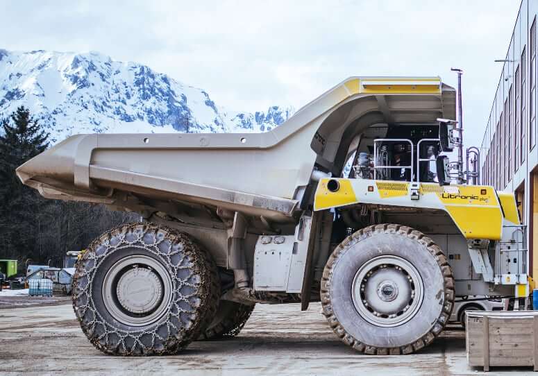 Liebherr T 236 Service Refill Capacities