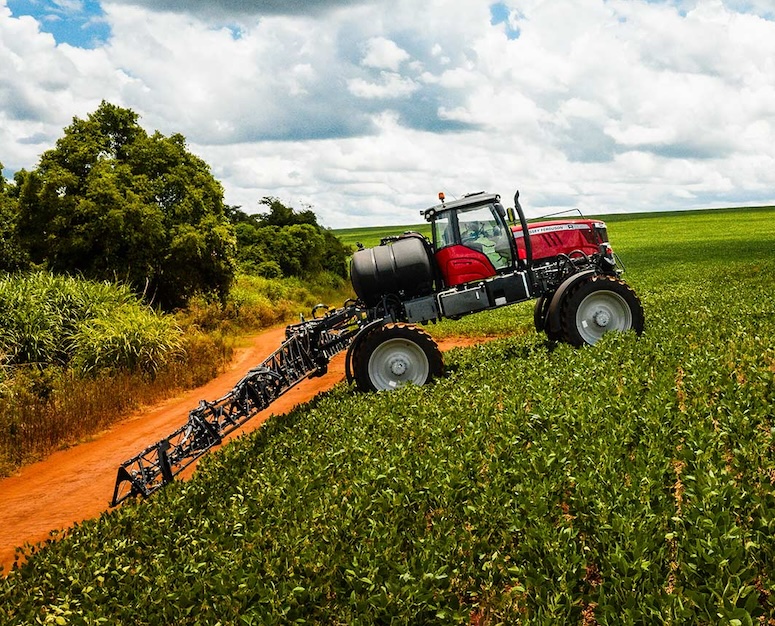 Massey Ferguson 500R Series Sprayer