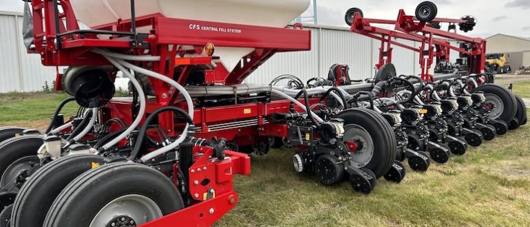 Massey Ferguson VF Planter Specs