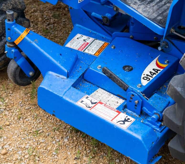 New Holland 914A Mid-Mount Mower Deck Specs and Dimensions