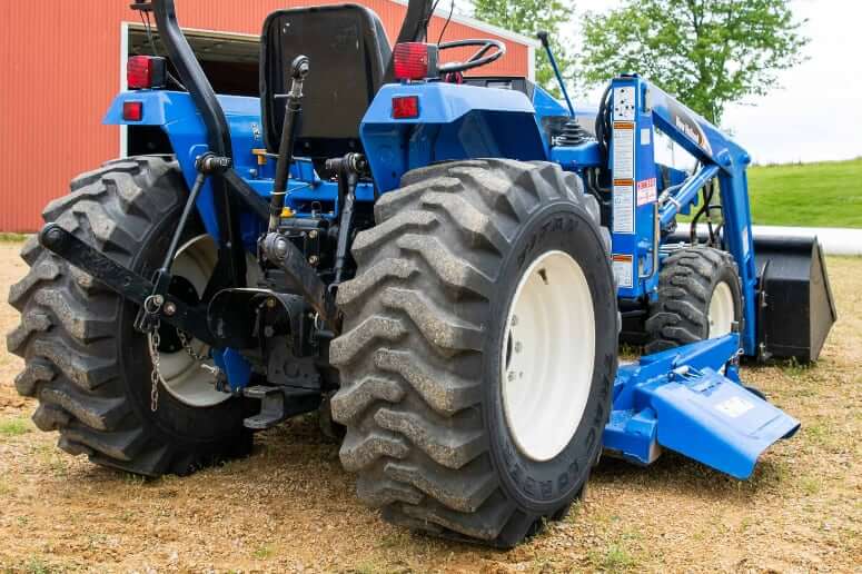 New Holland TC30 Tractor Rear 3 Point Hitch Specs