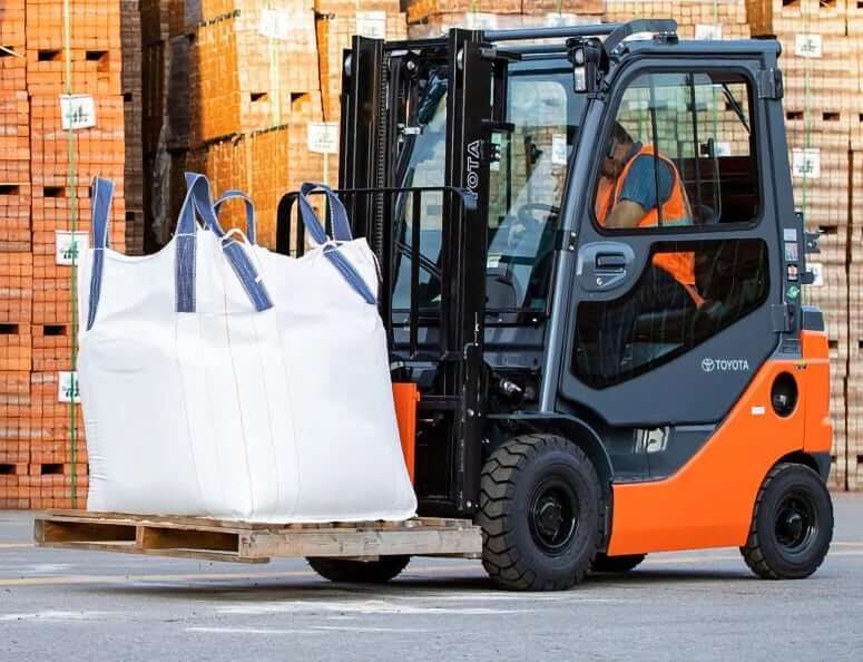 Toyota 8FGU25 Forklift Load Capacity