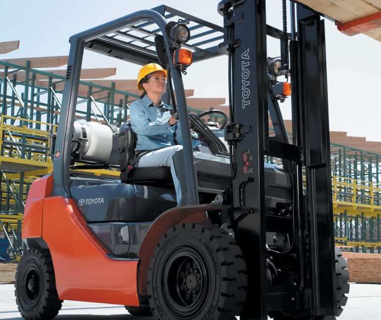 Toyota 8FGU25 Forklift Specs